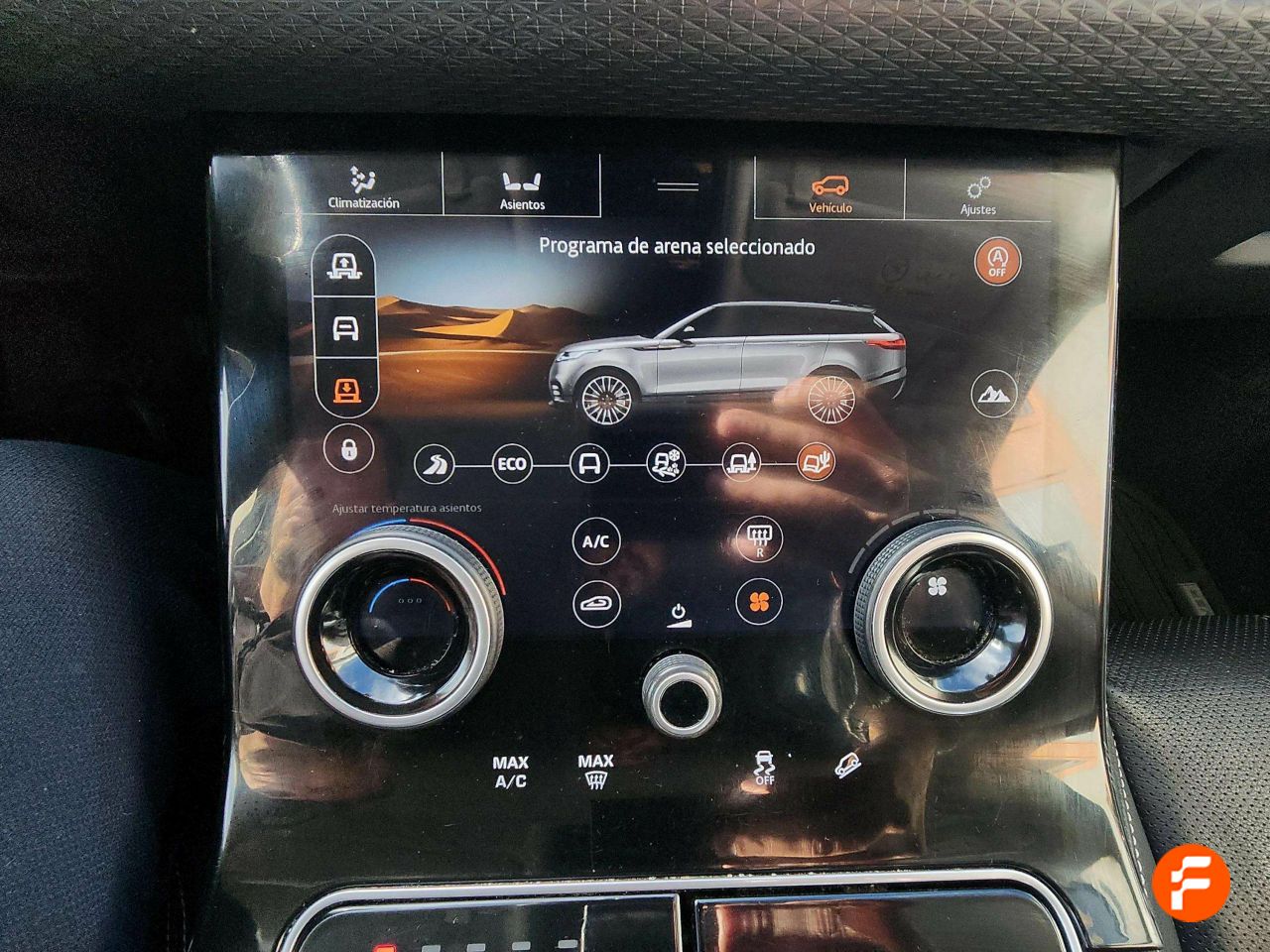 Foto Land-Rover Range Rover Velar 17