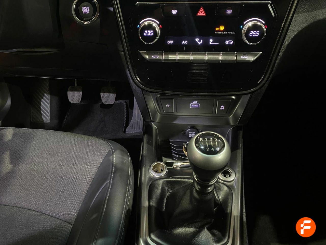 Foto SsangYong Tivoli 12