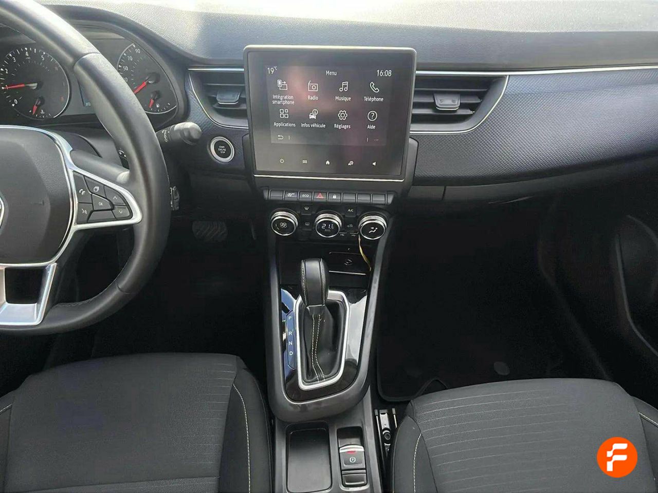 Foto Renault Arkana 10