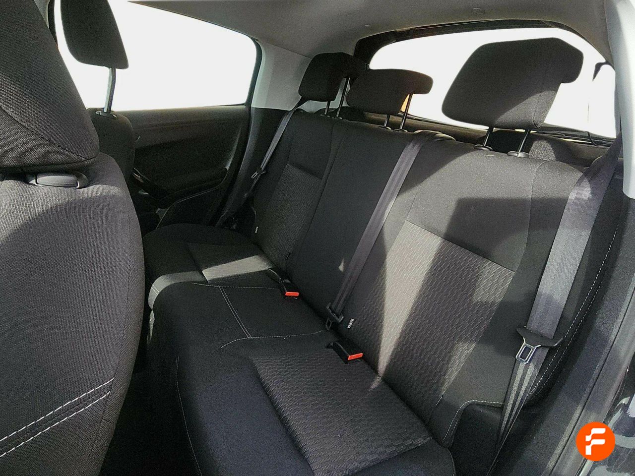 Foto Peugeot 208 16