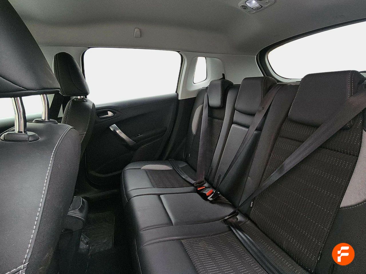 Foto Peugeot 2008 16