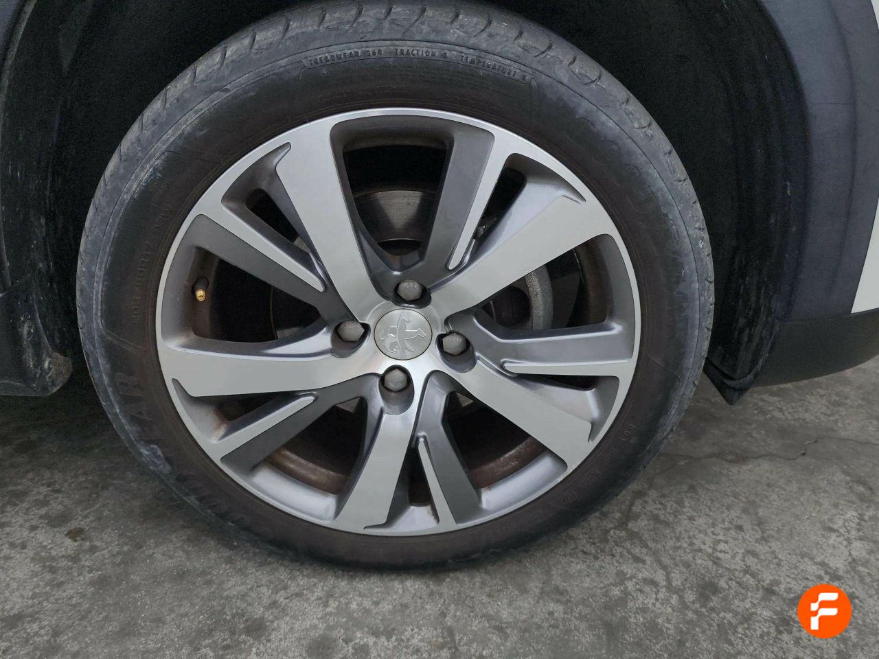 Foto Peugeot 2008 19