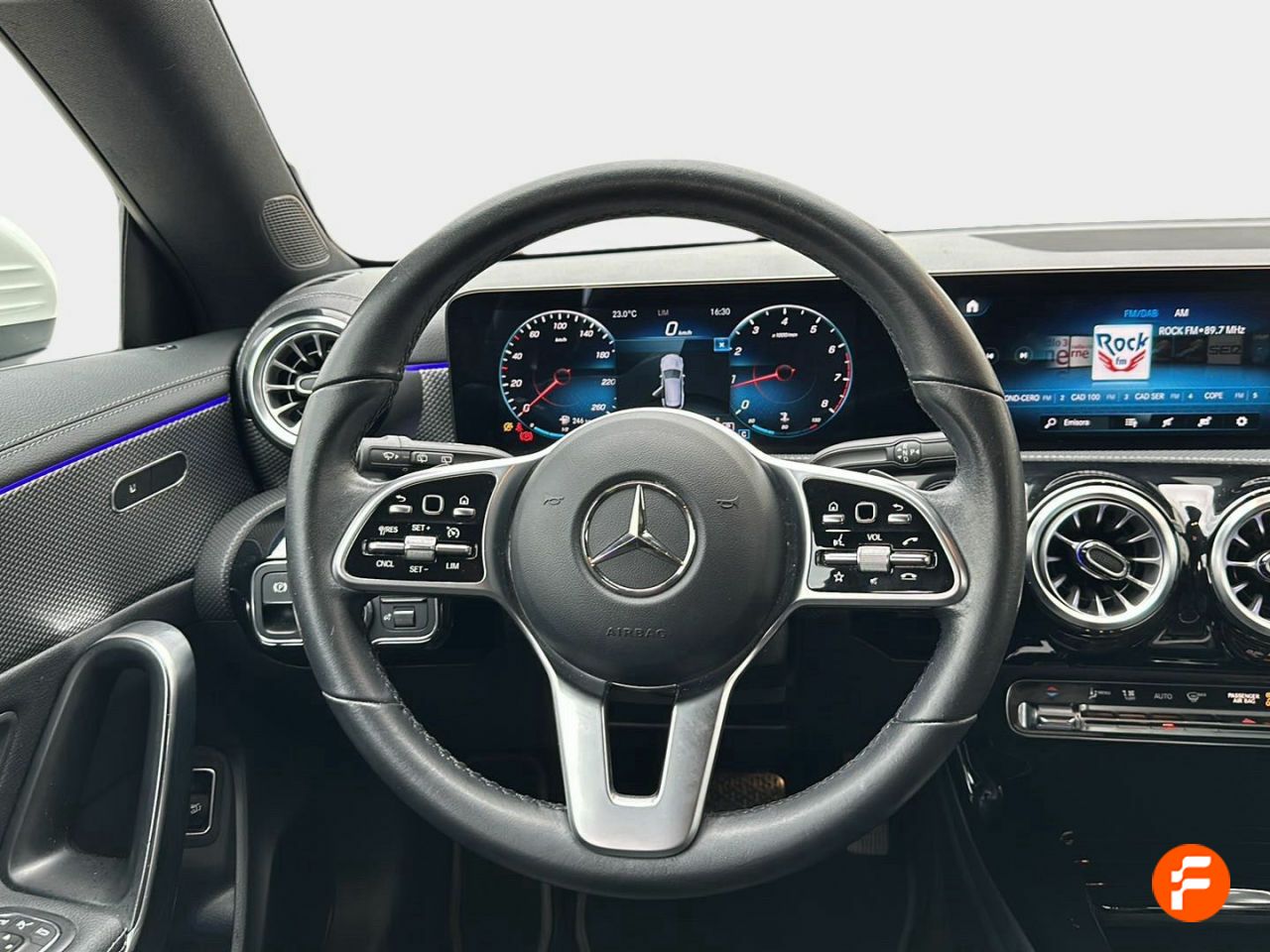 Foto Mercedes-Benz Clase CLA 11