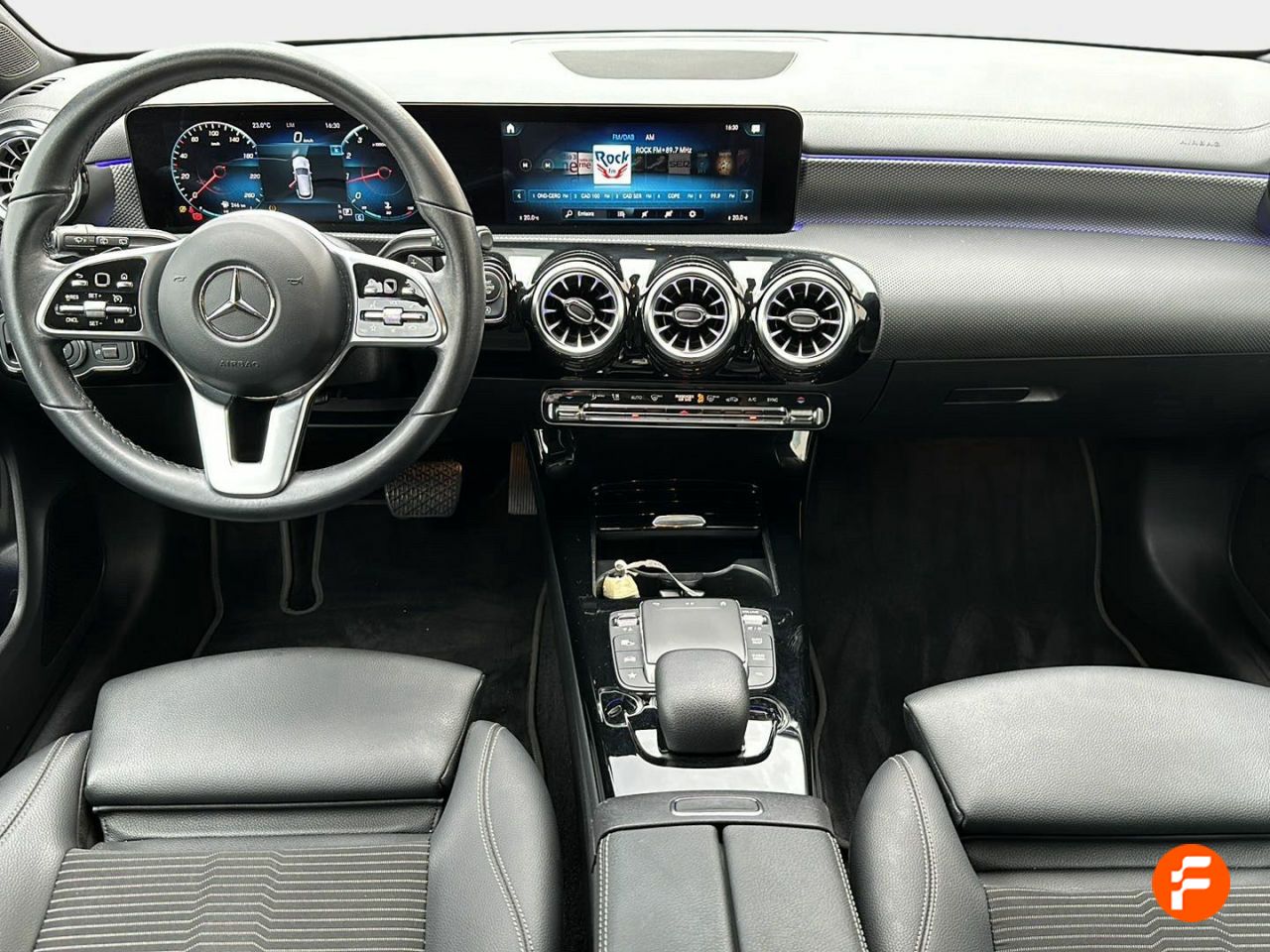 Foto Mercedes-Benz Clase CLA 13