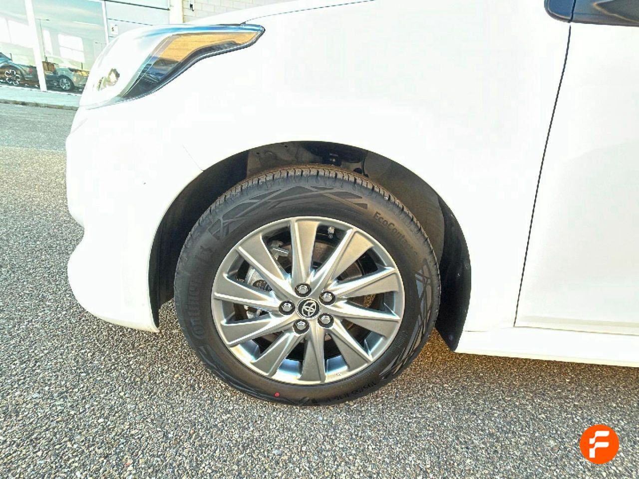 Foto Toyota Yaris 13
