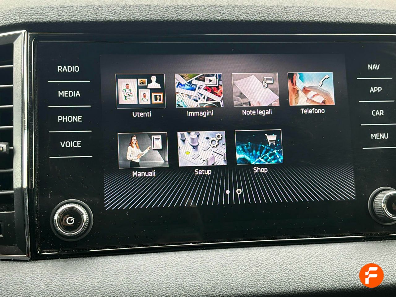 Foto Skoda Karoq 12