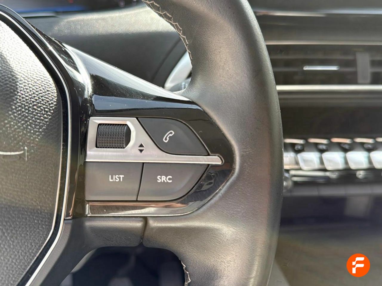 Foto Peugeot 5008 21