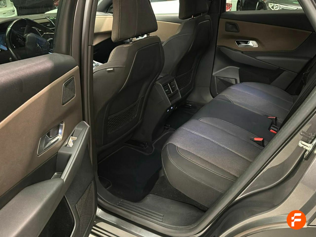 Foto DS Automobiles DS 7 13