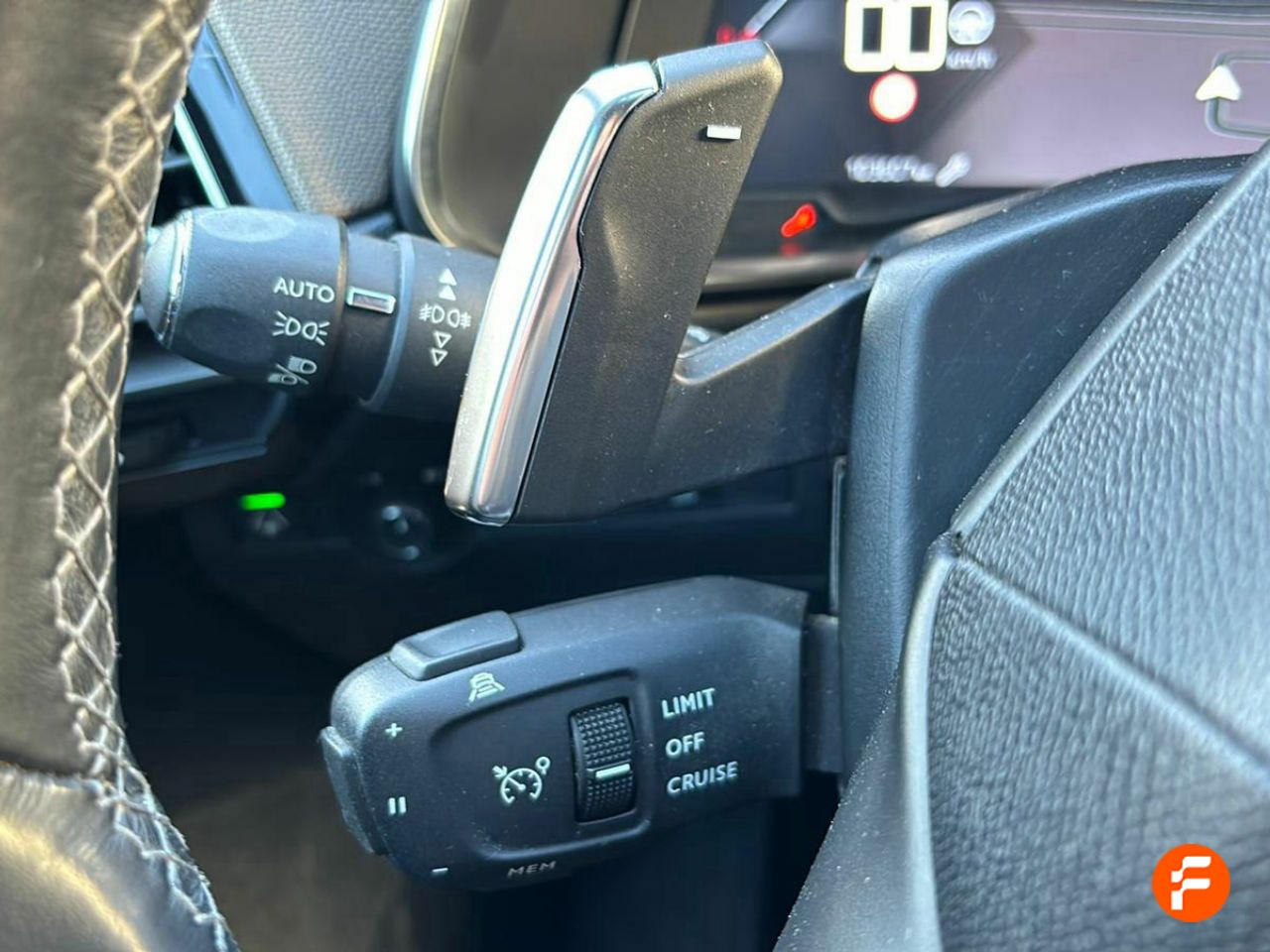 Foto DS Automobiles DS 7 26