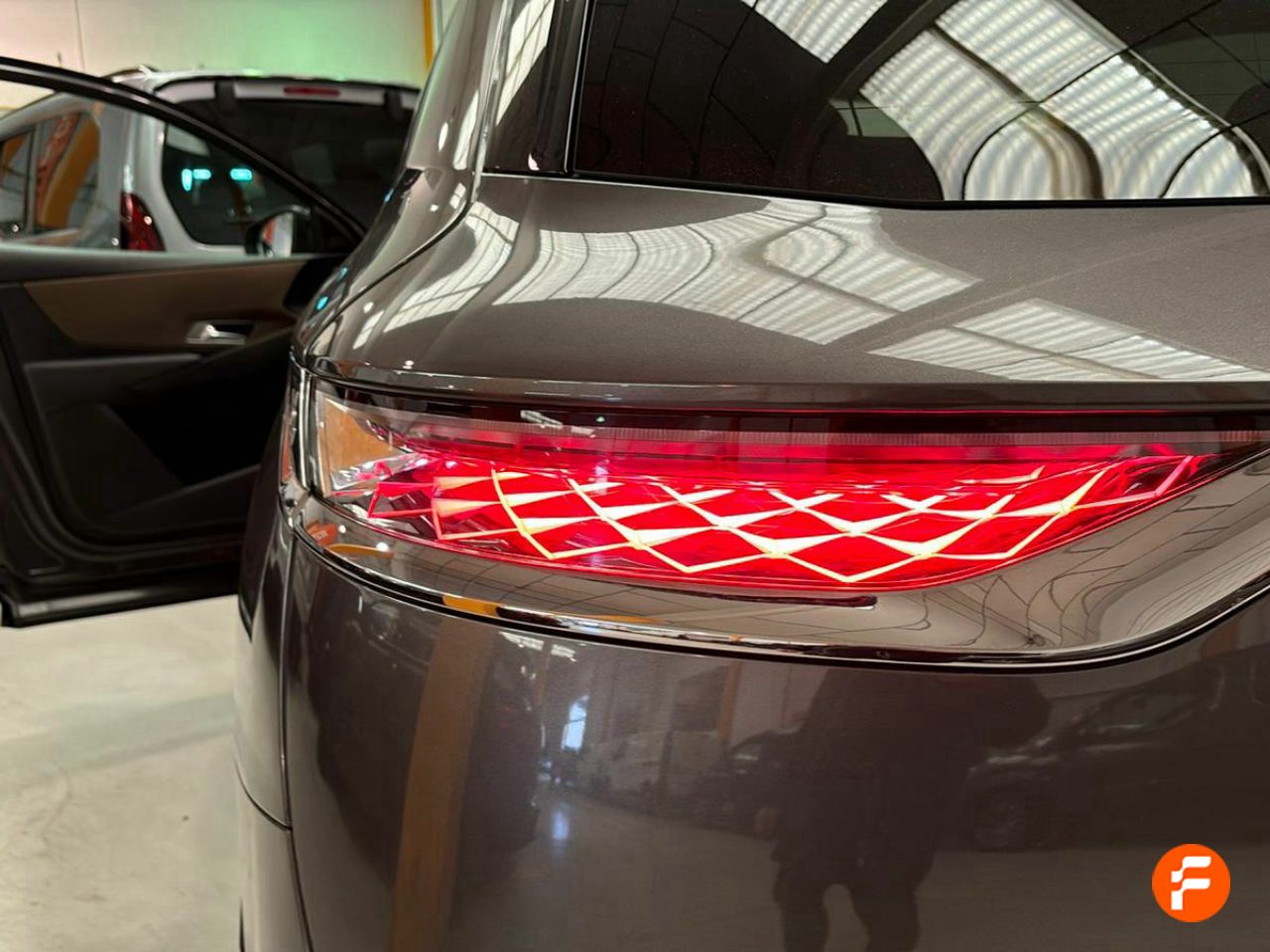 Foto DS Automobiles DS 7 30