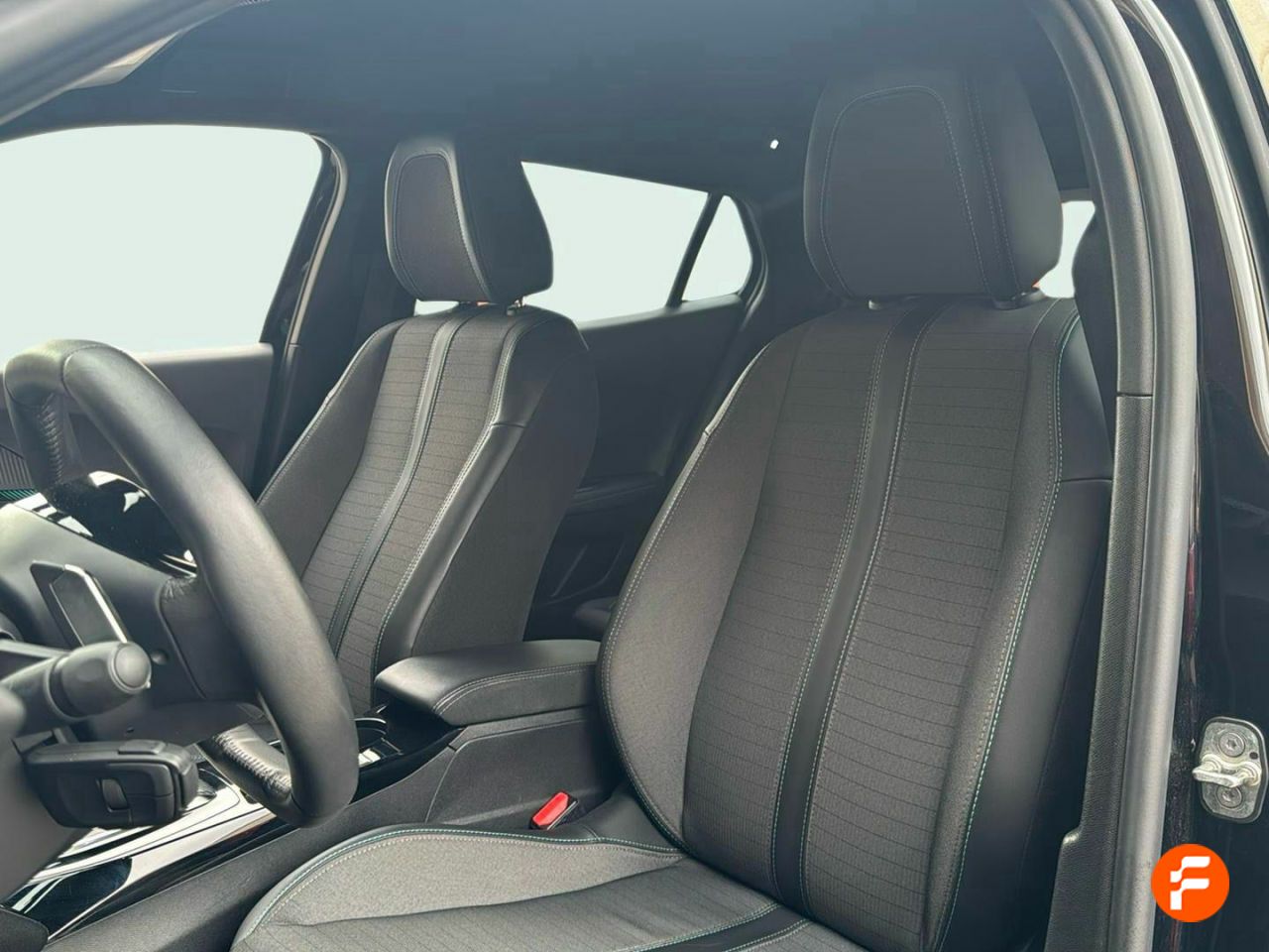 Foto Peugeot 2008 10