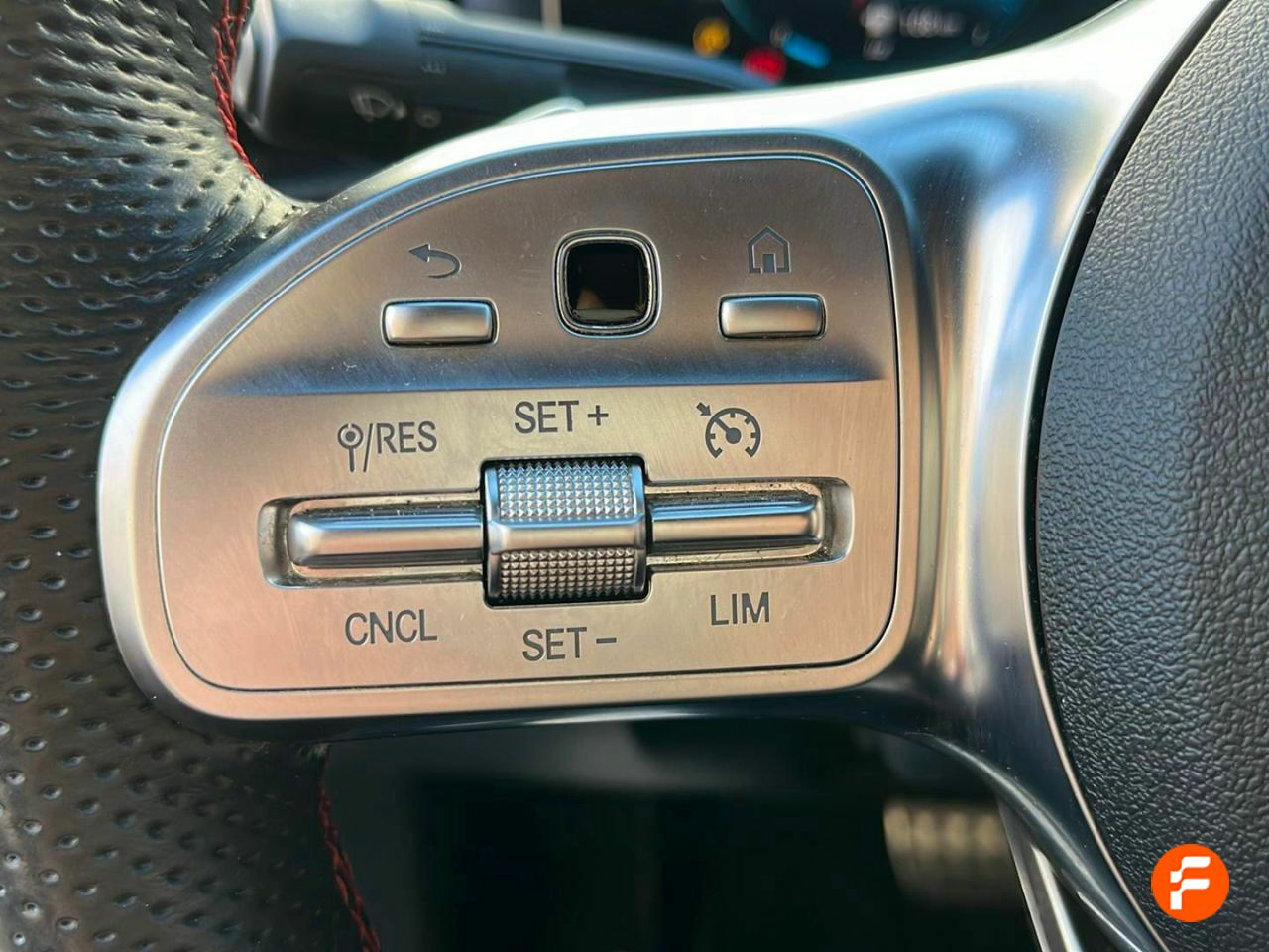 Foto Mercedes-Benz Clase CLA 11