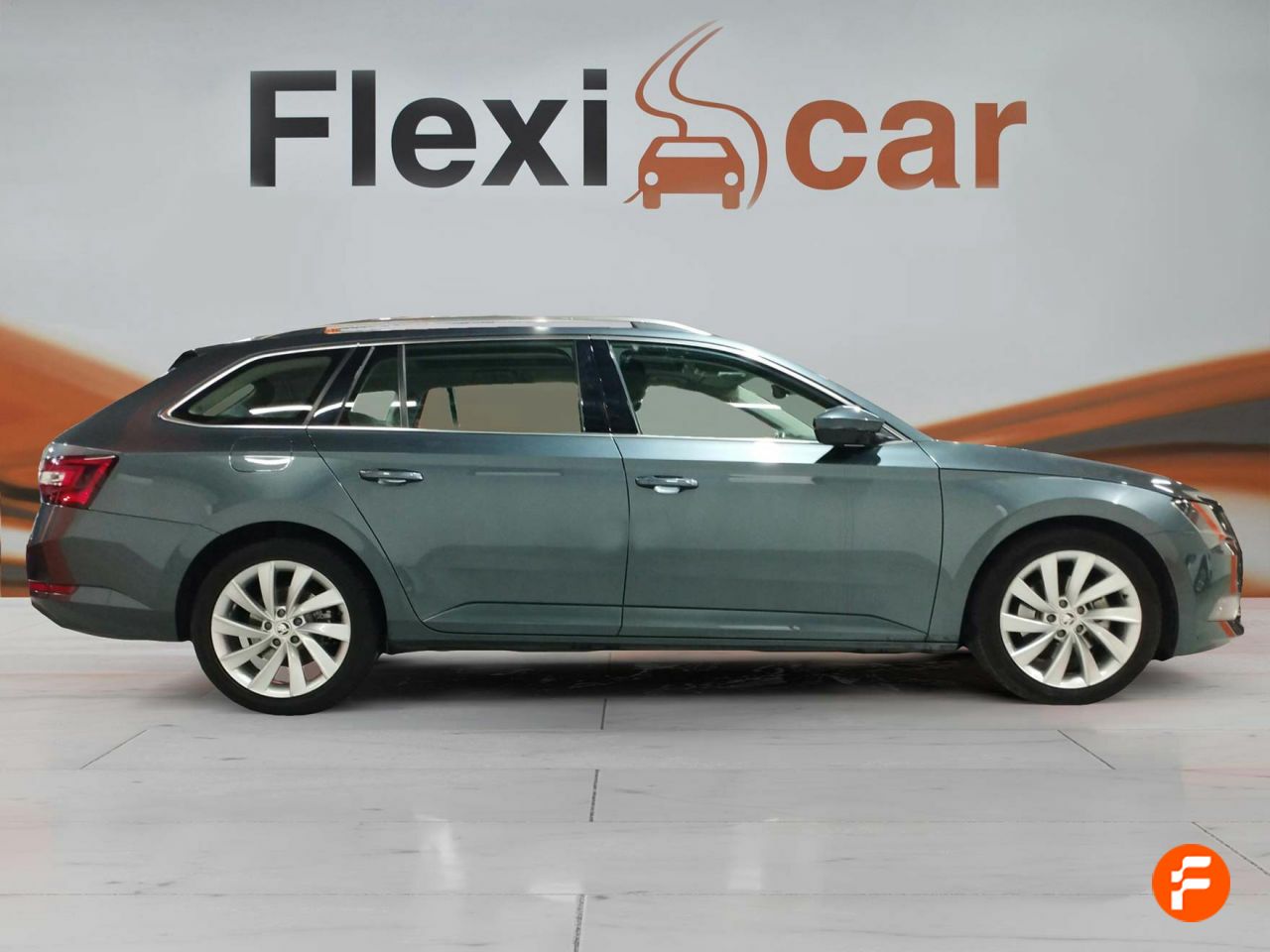 Foto Skoda Superb 4