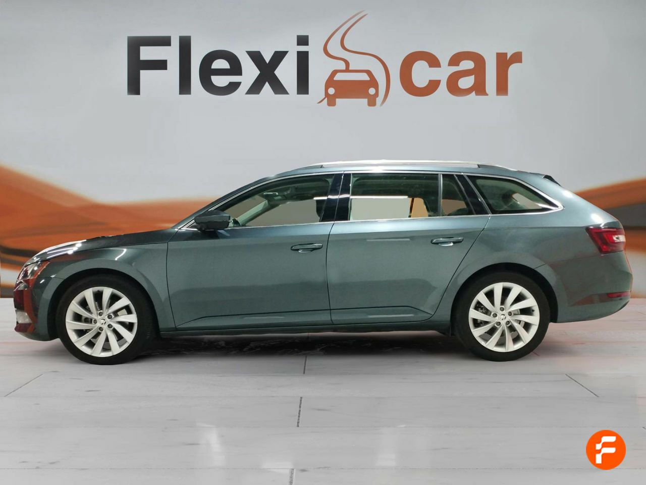 Foto Skoda Superb 5