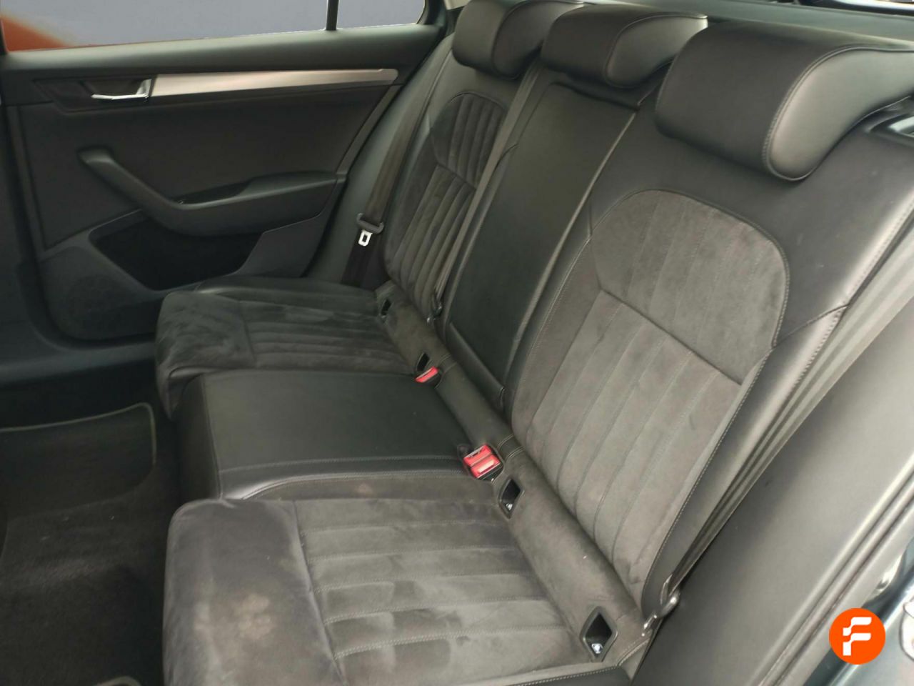 Foto Skoda Superb 15