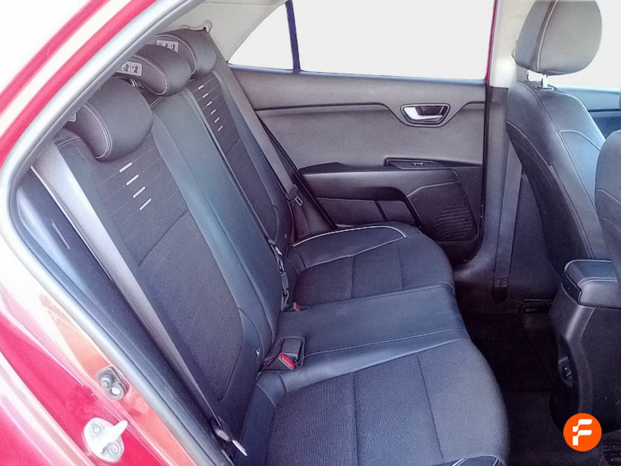 Foto Kia Rio 11
