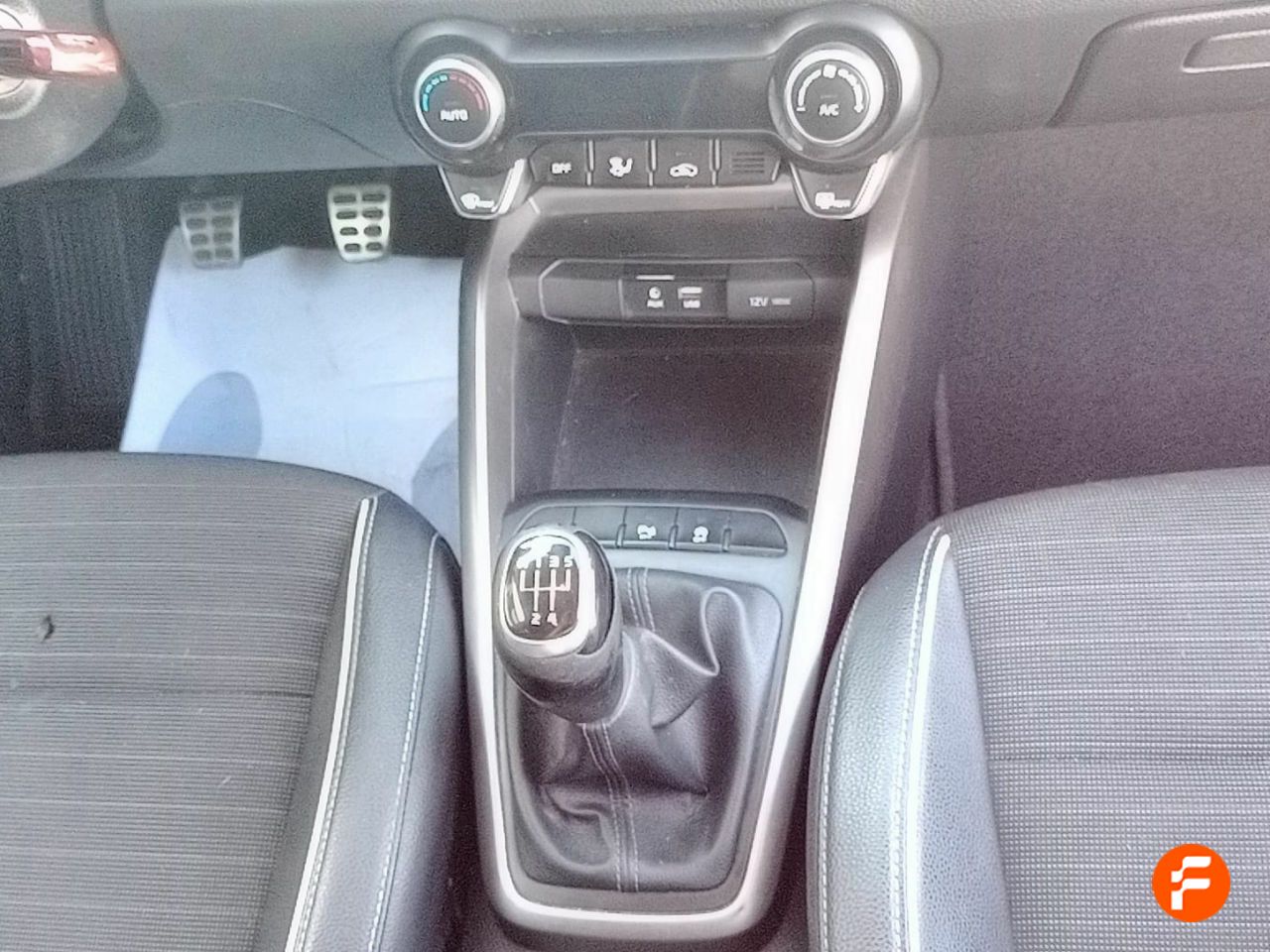 Foto Kia Rio 19
