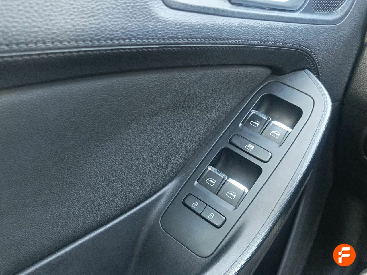 Foto DR Automobiles DR4 23