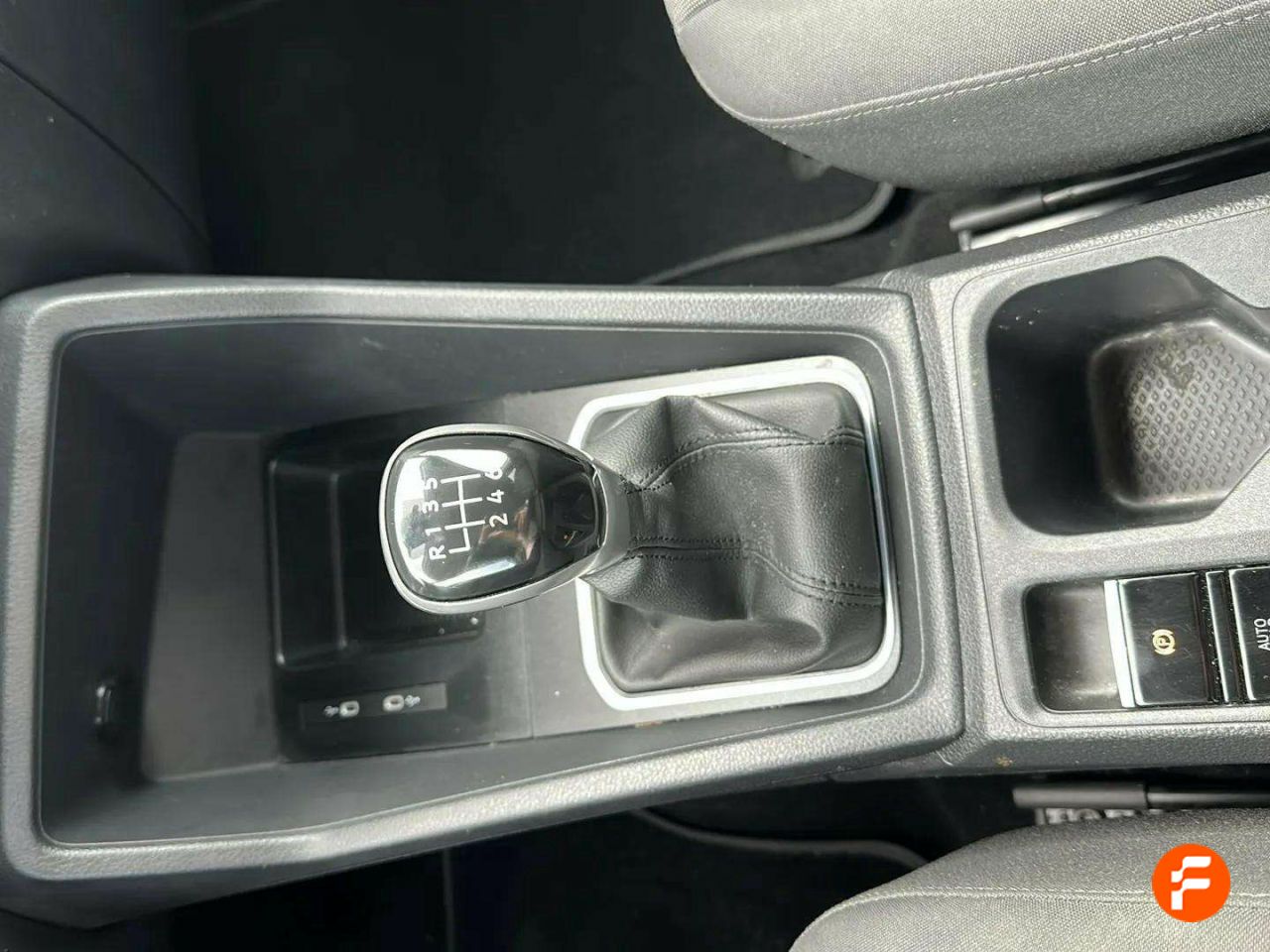 Foto Volkswagen Caddy 18
