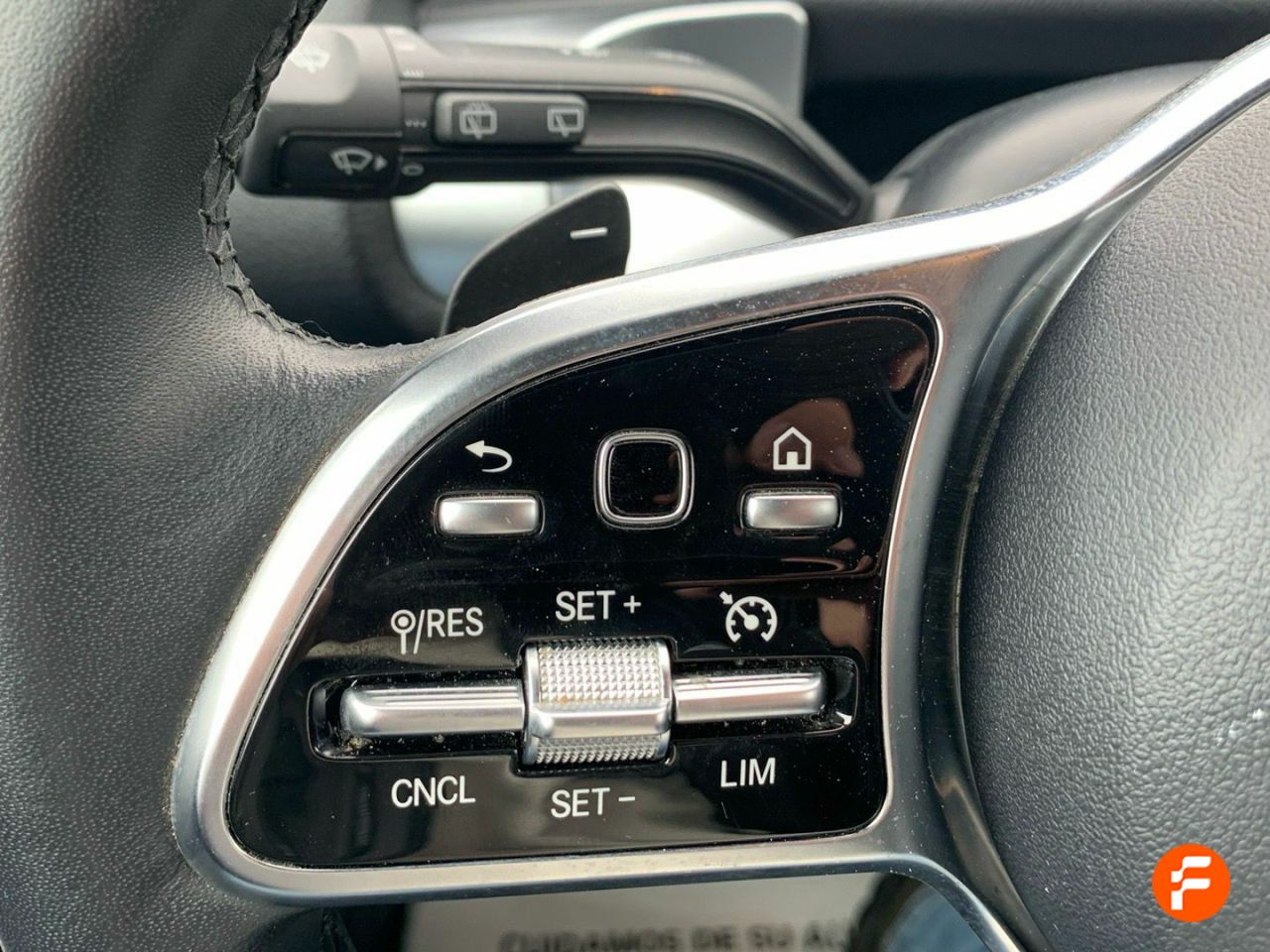 Foto Mercedes-Benz Clase GLB 18