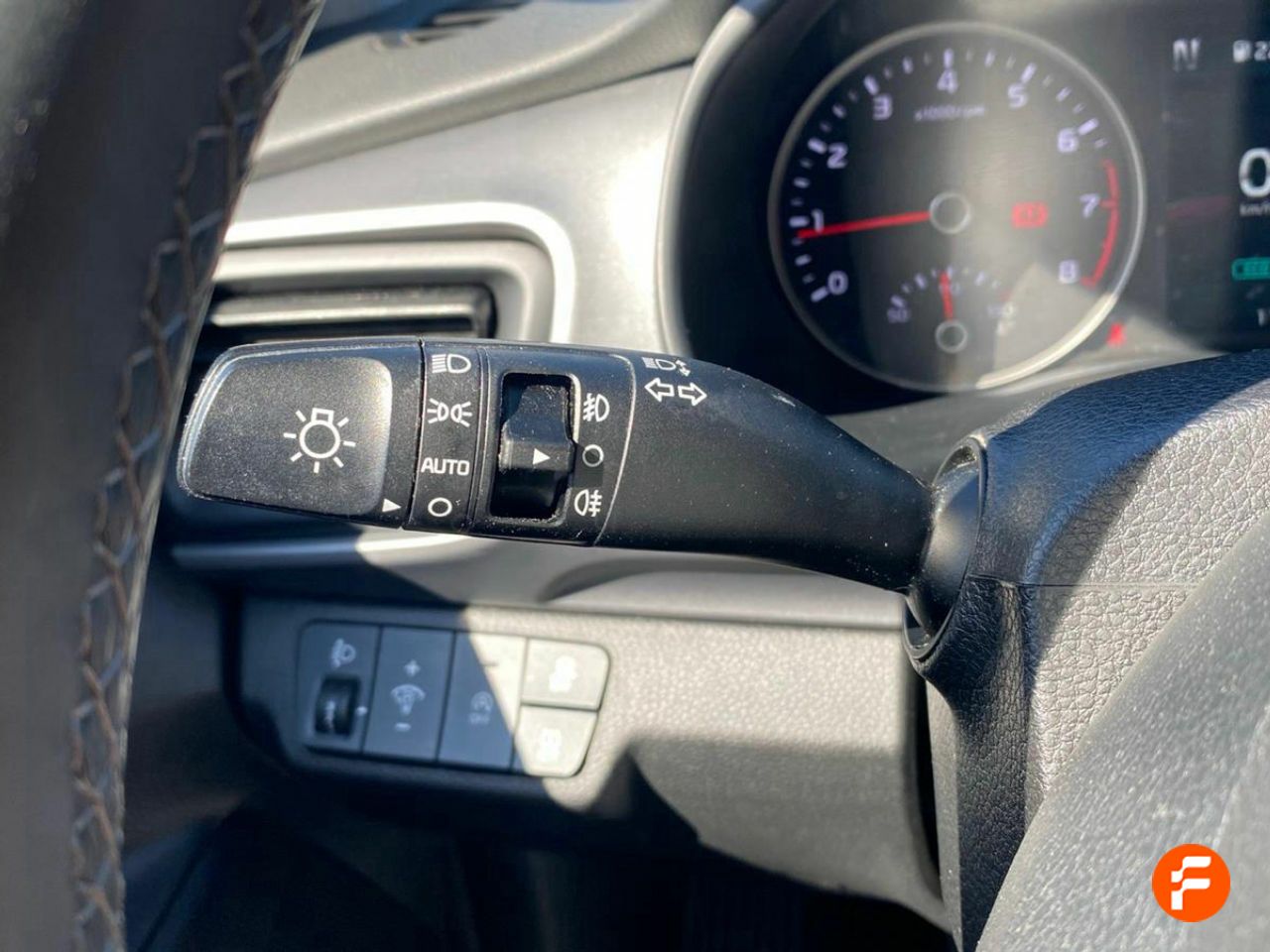Foto Kia Stonic 24