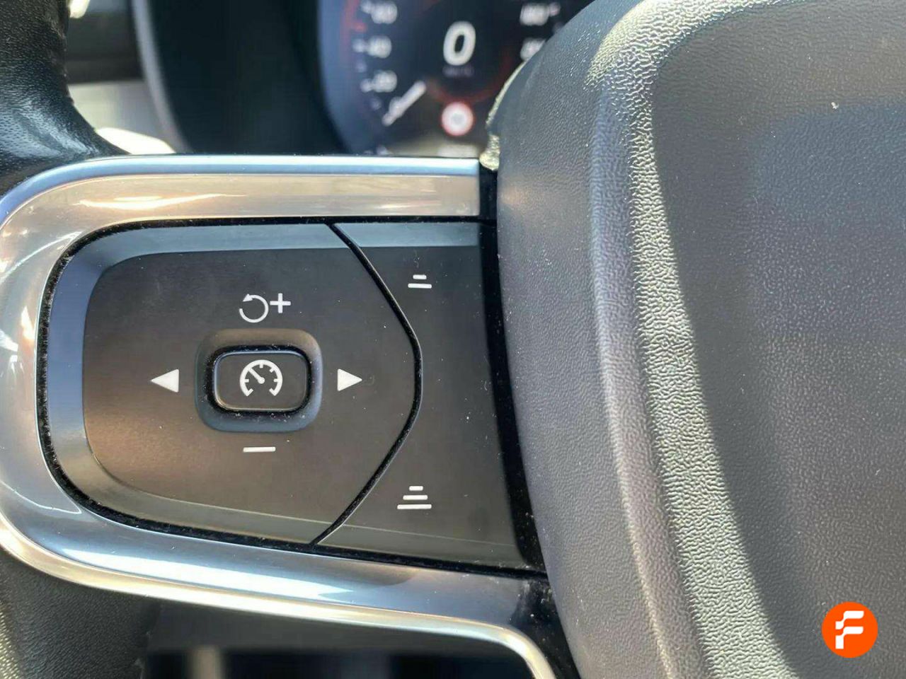 Foto Volvo XC40 35