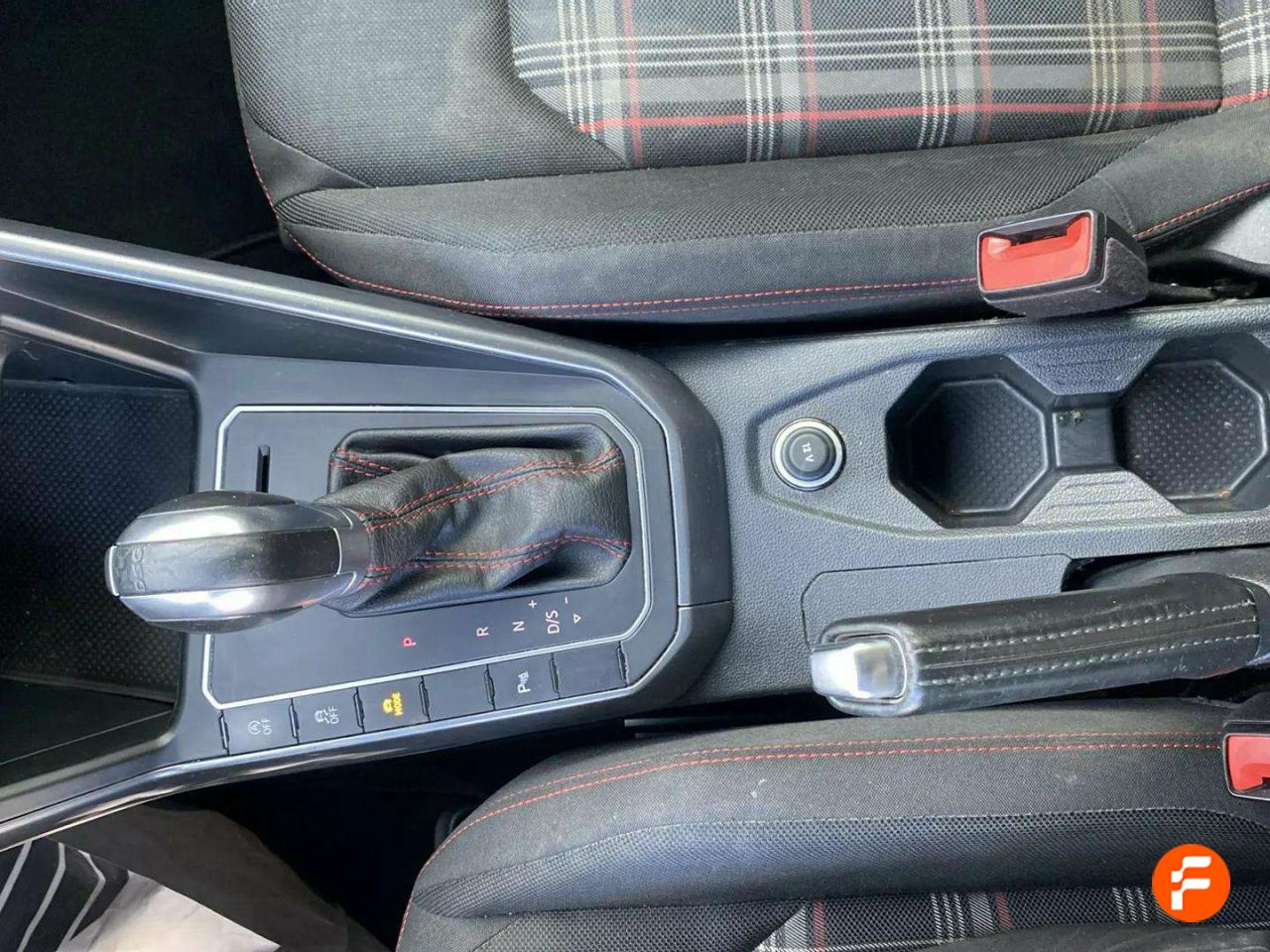 Foto Volkswagen Polo 23