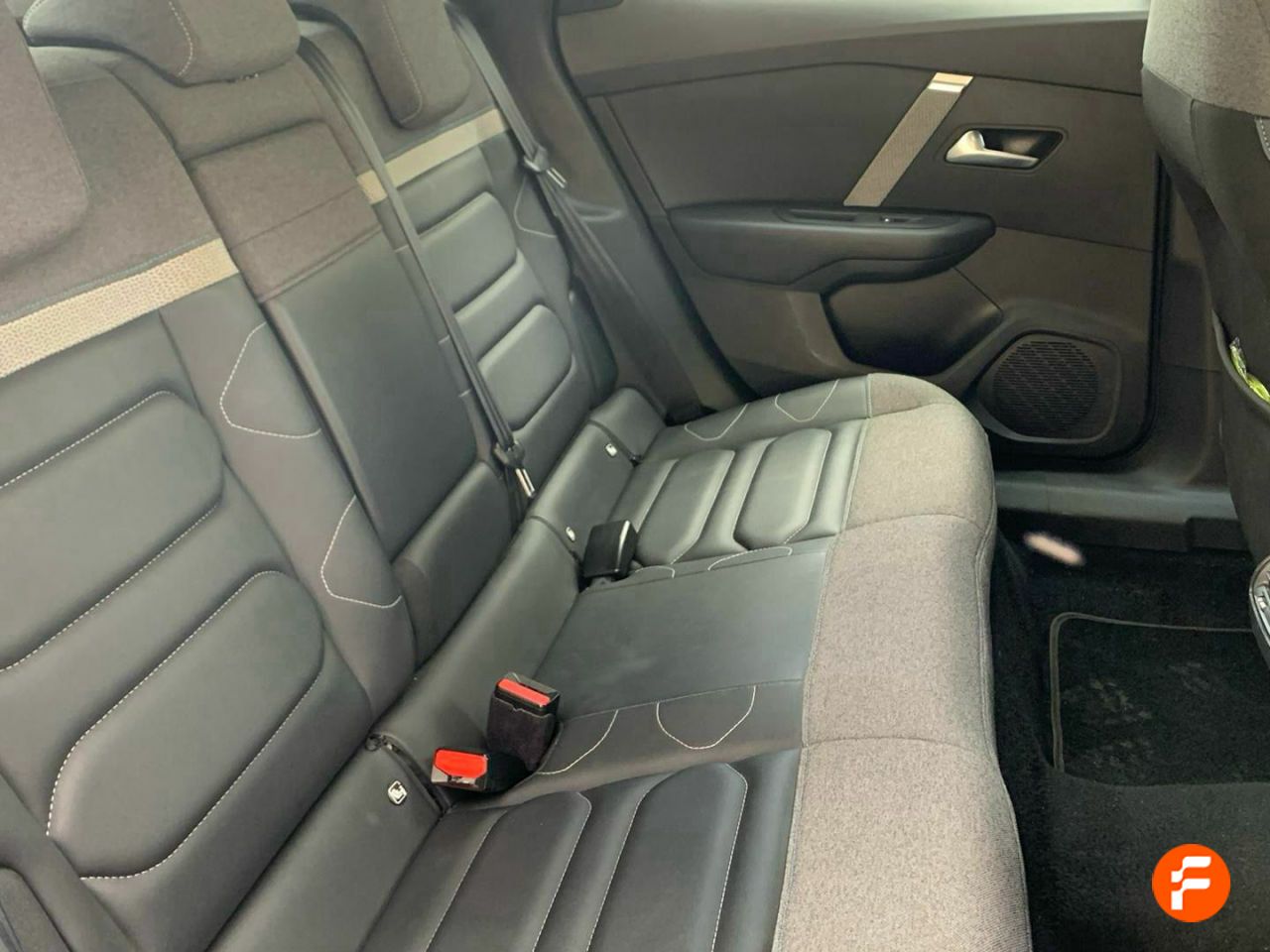 Foto Citroën C4 13