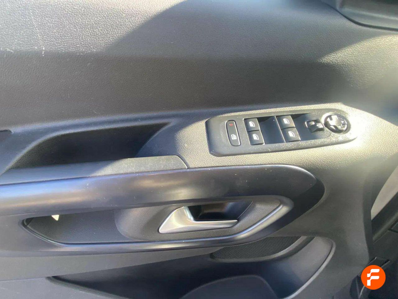 Foto Peugeot Rifter 20
