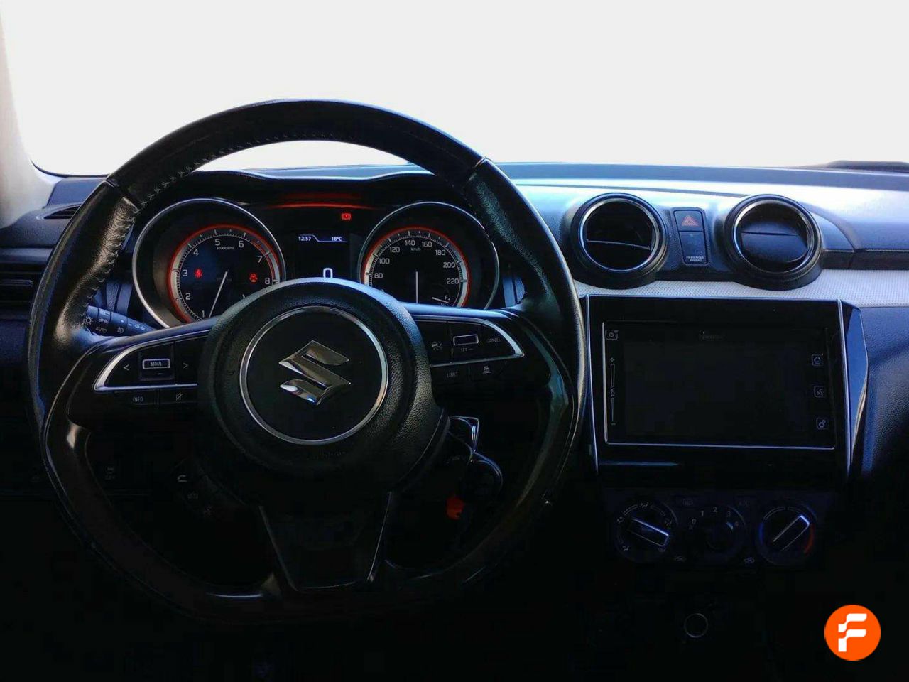 Foto Suzuki Swift 8