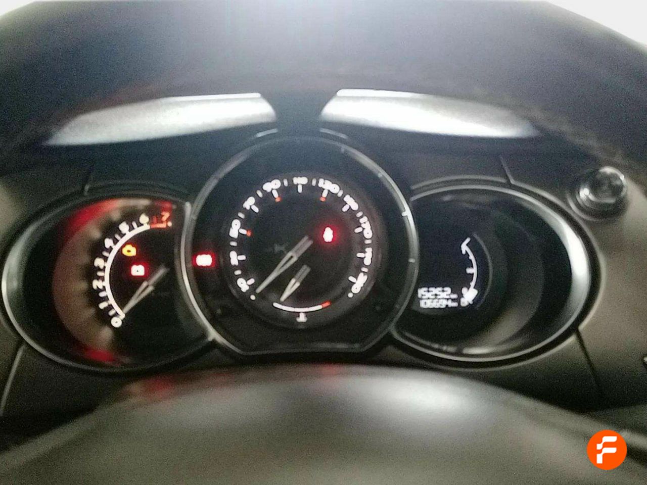 Foto DS Automobiles DS 3 8