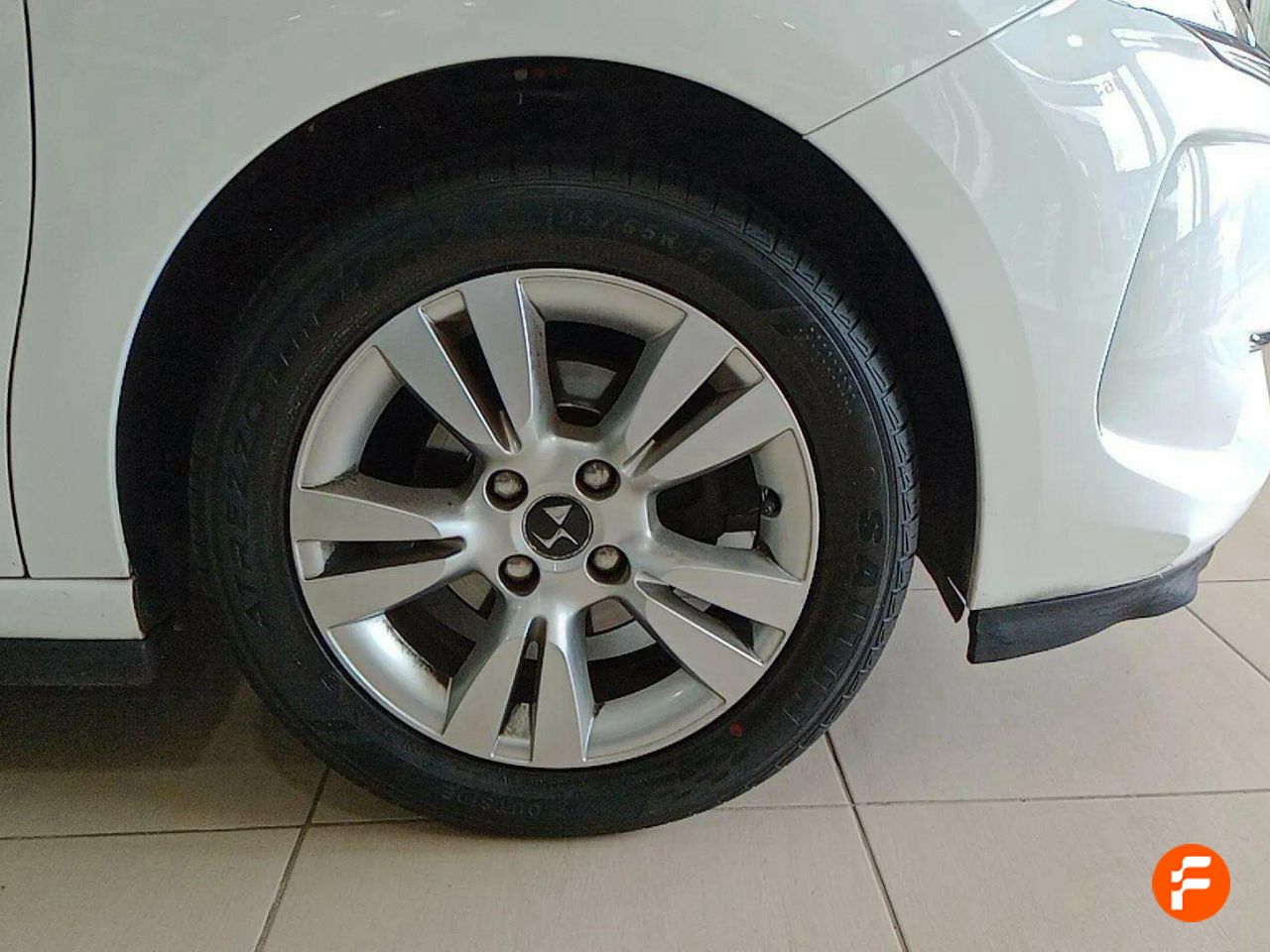 Foto DS Automobiles DS 3 16