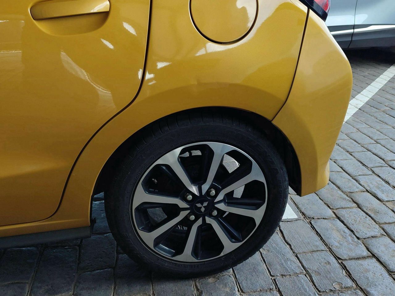 Foto Mitsubishi Space Star 21
