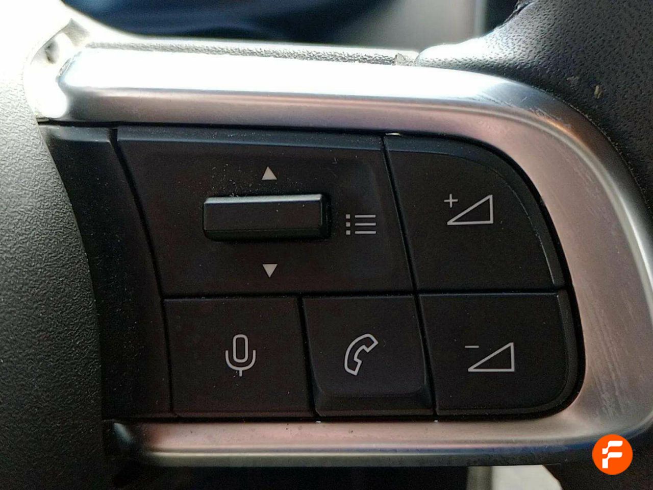 Foto Jeep Avenger 13