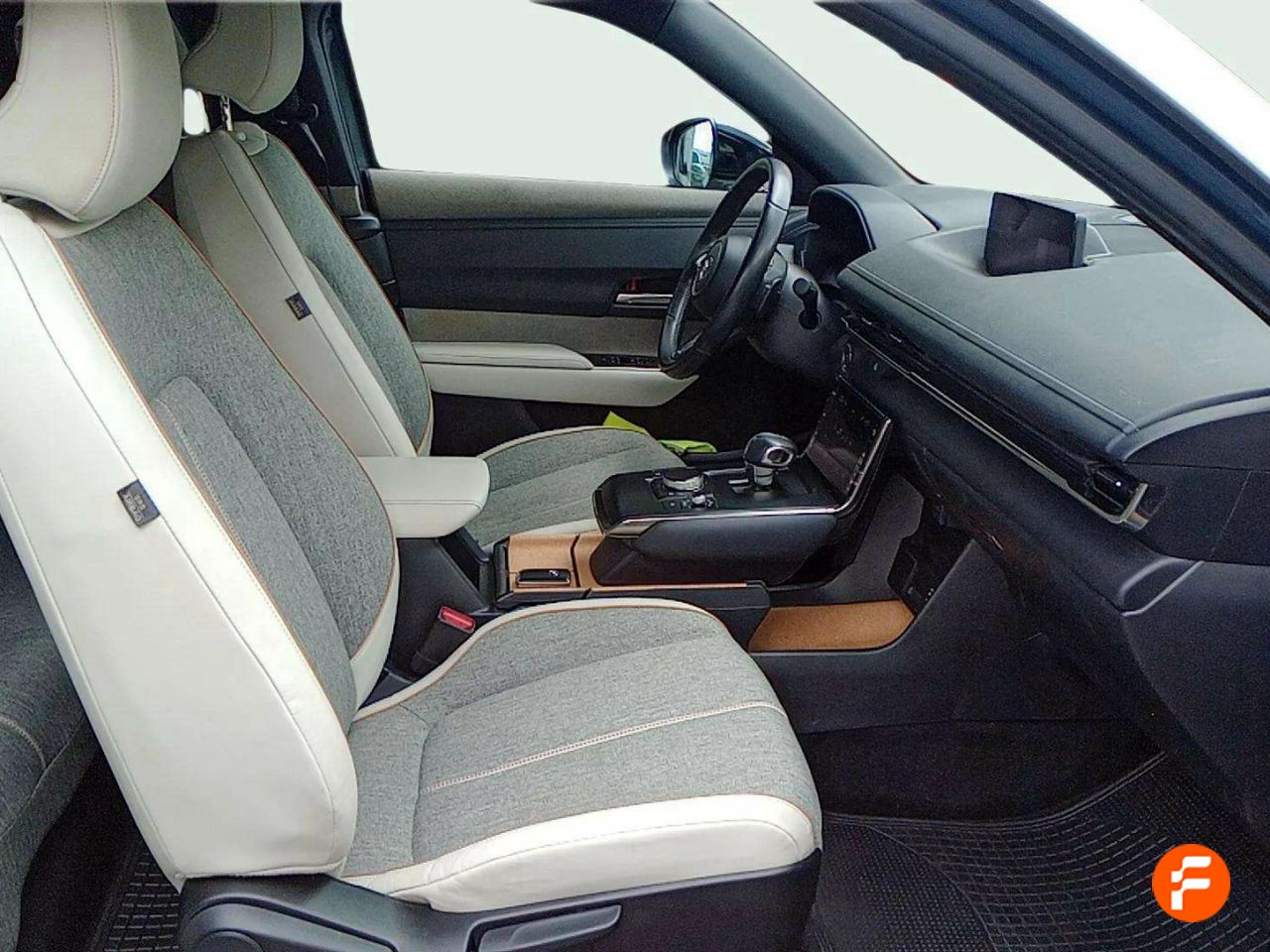 Foto Mazda MX-30 12