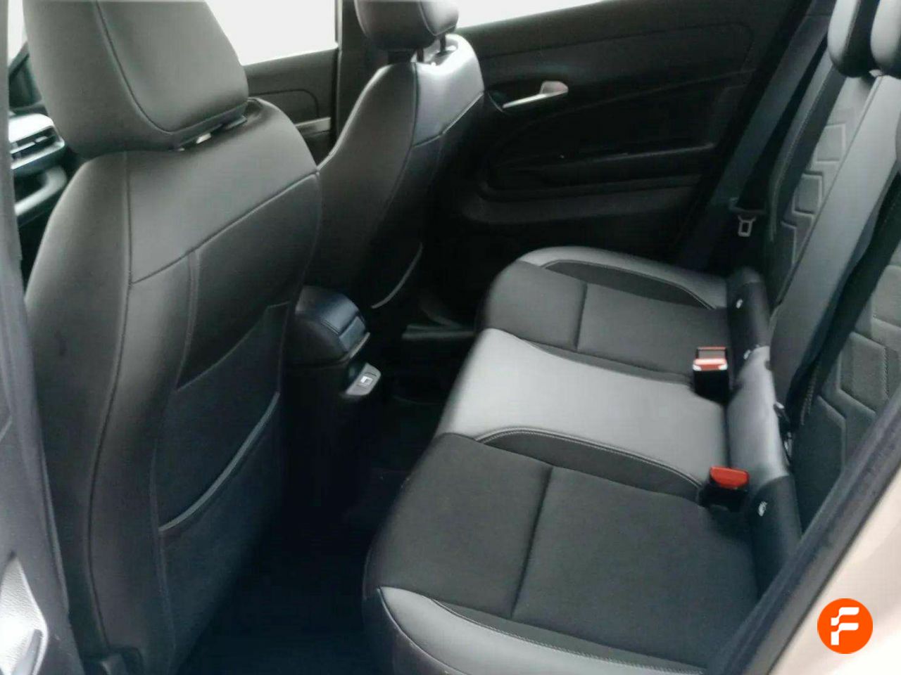 Foto Jeep Avenger 12