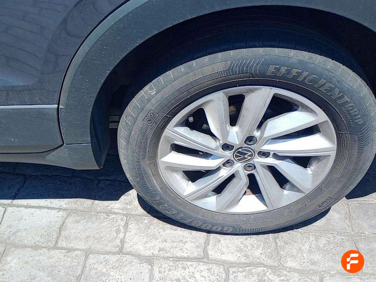Foto Volkswagen T-Cross 15