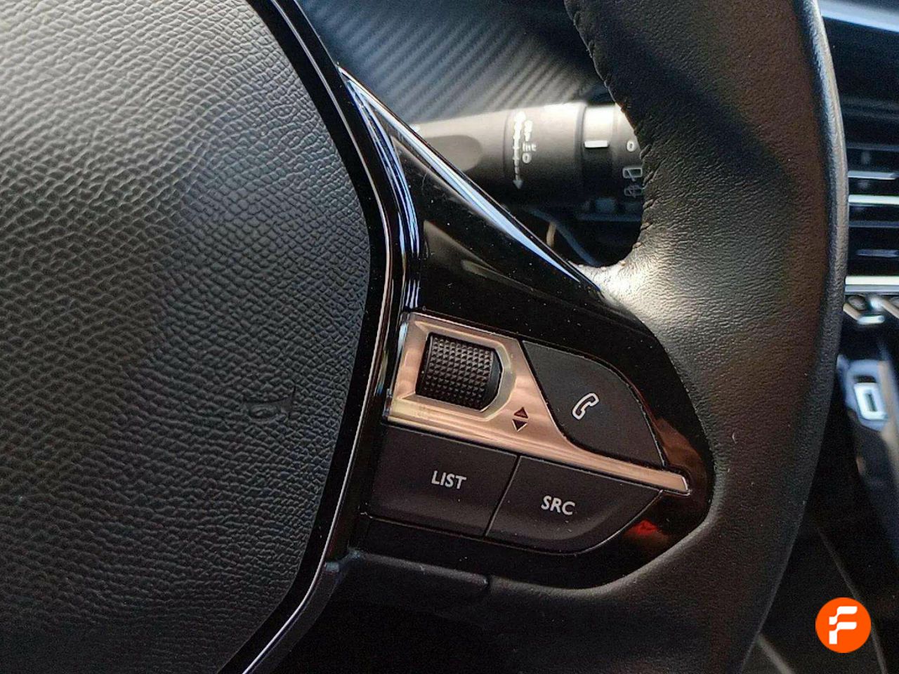 Foto Peugeot 208 19
