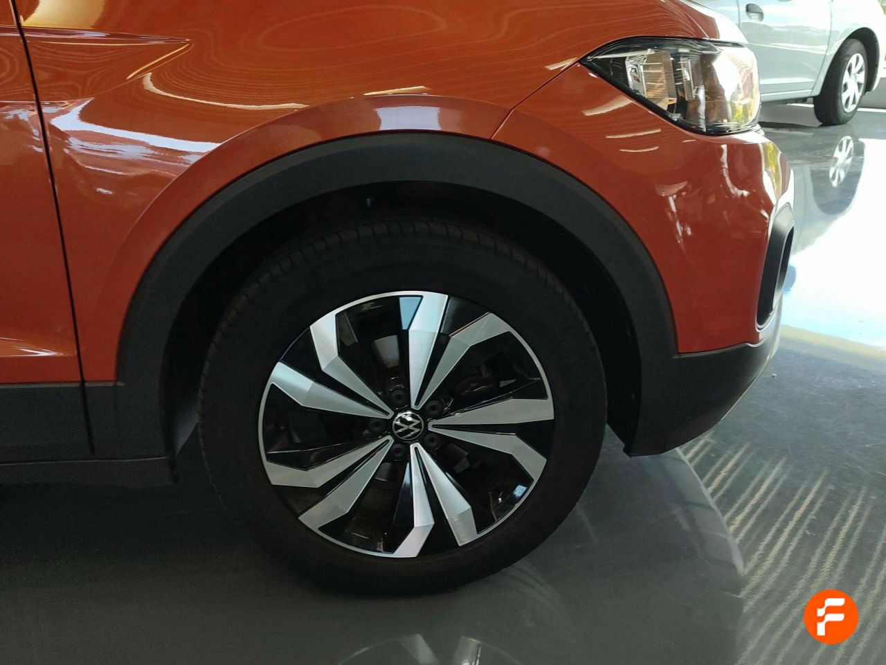 Foto Volkswagen T-Cross 19