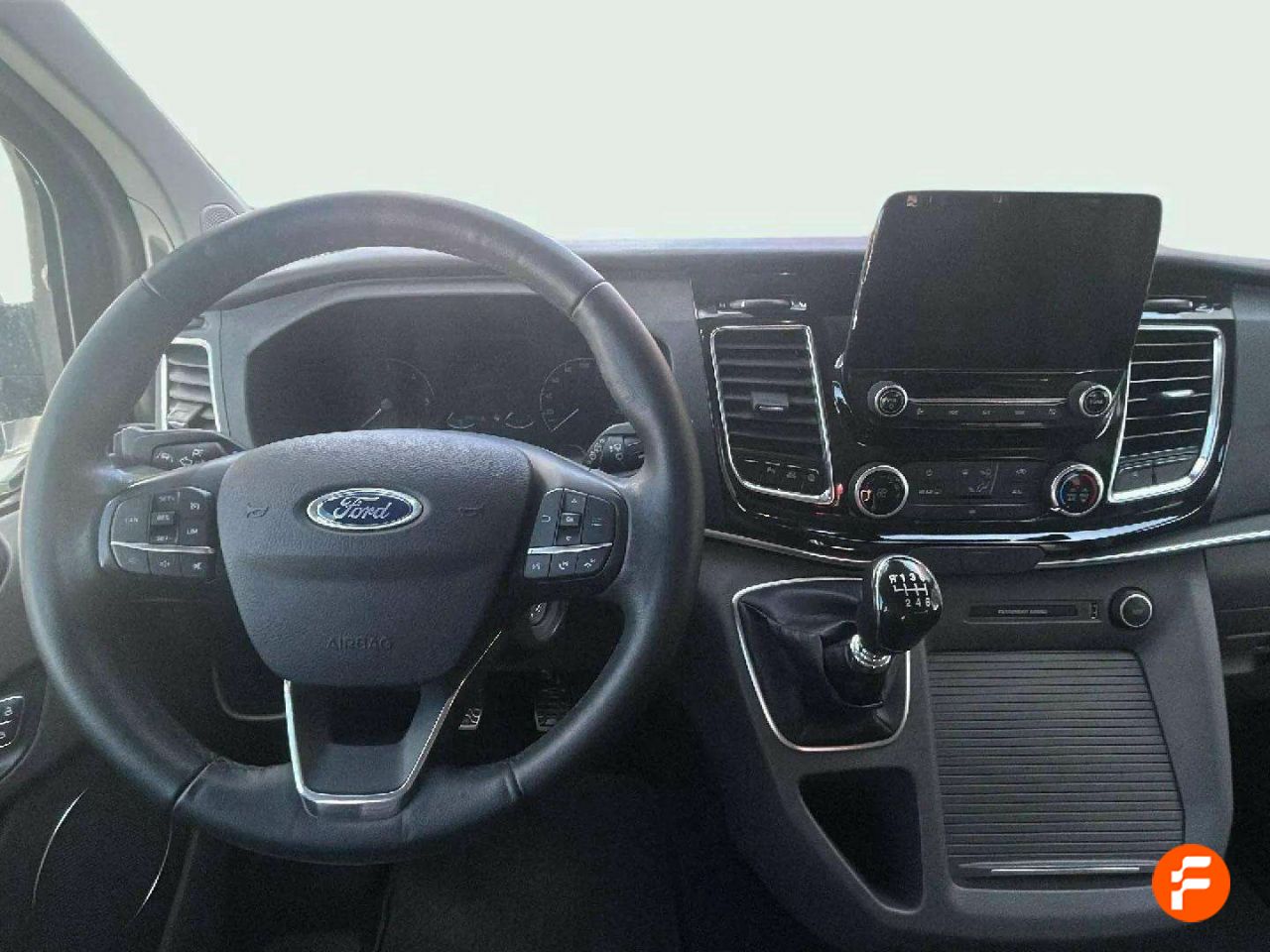 Foto Ford Tourneo Custom 9