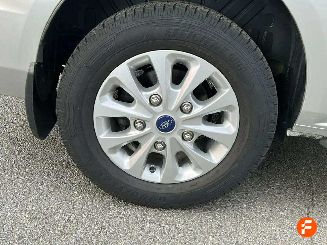 Foto Ford Tourneo Custom 20