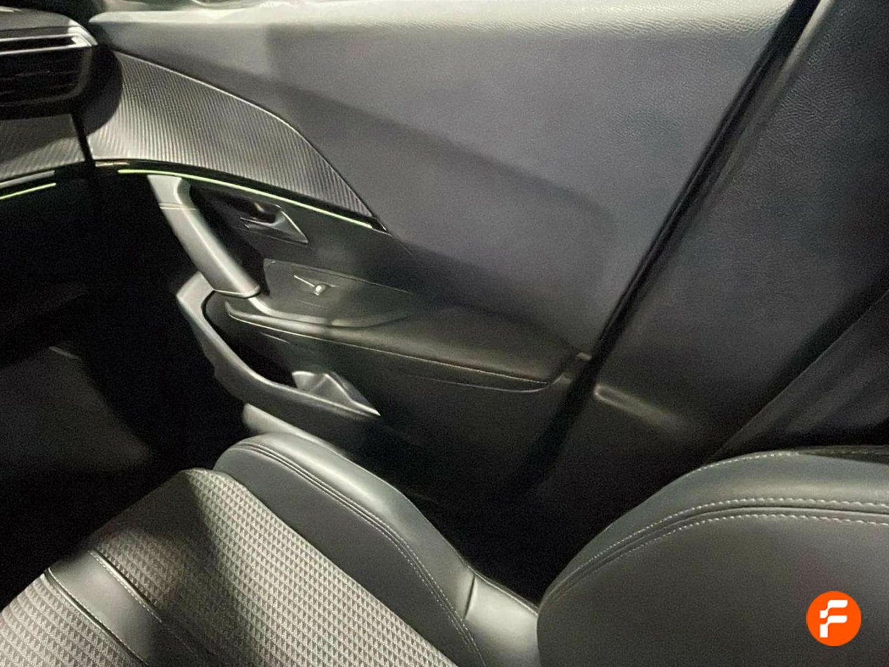 Foto Peugeot 2008 12