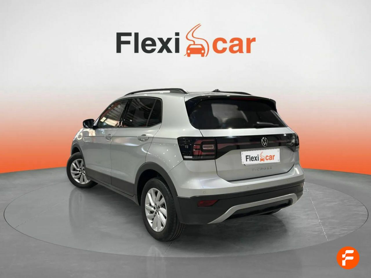 Foto Volkswagen T-Cross 5