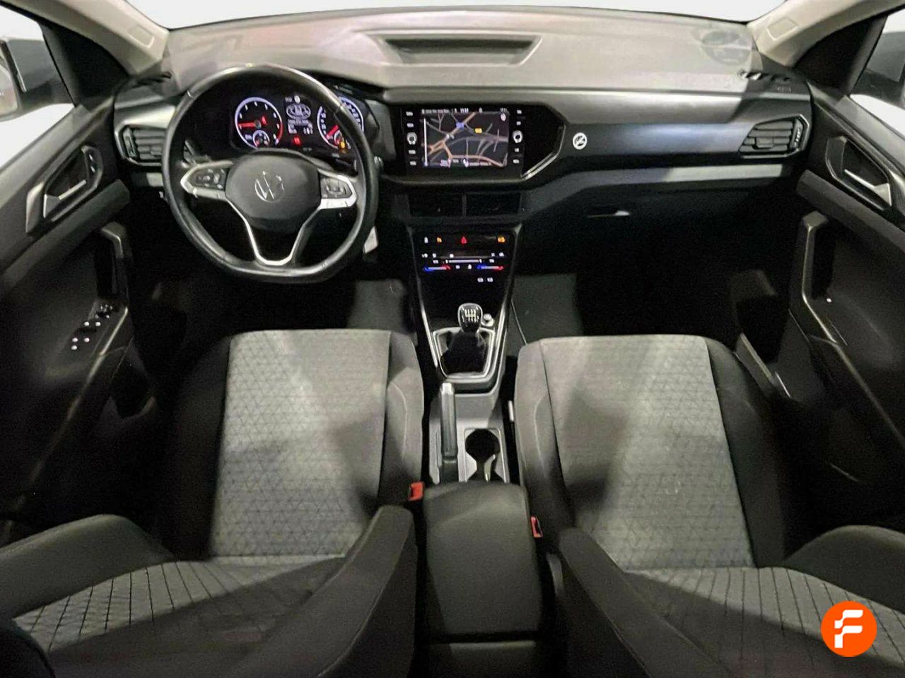 Foto Volkswagen T-Cross 16