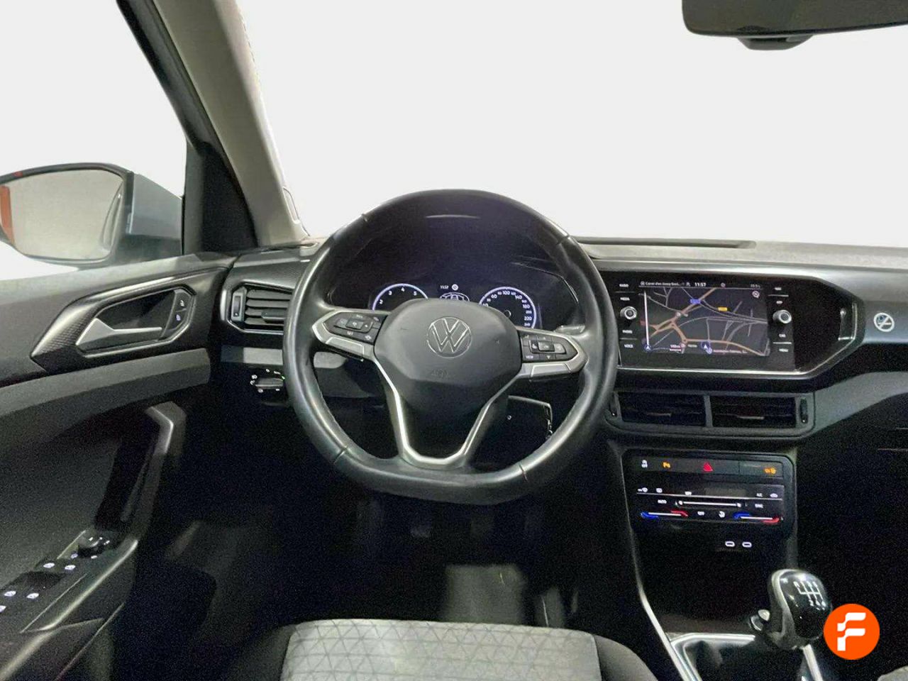 Foto Volkswagen T-Cross 19