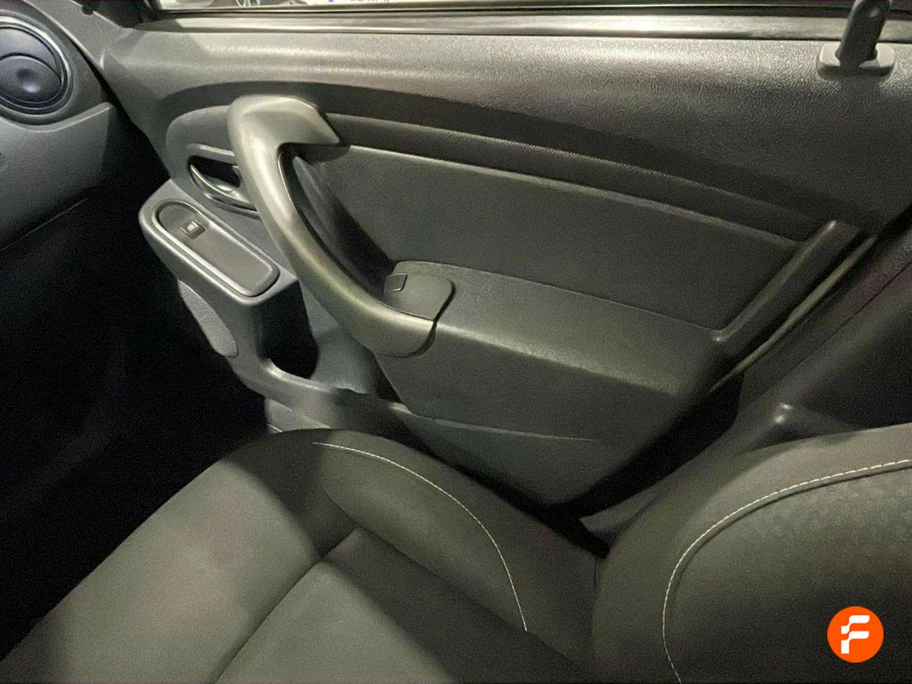 Foto Dacia Duster 11