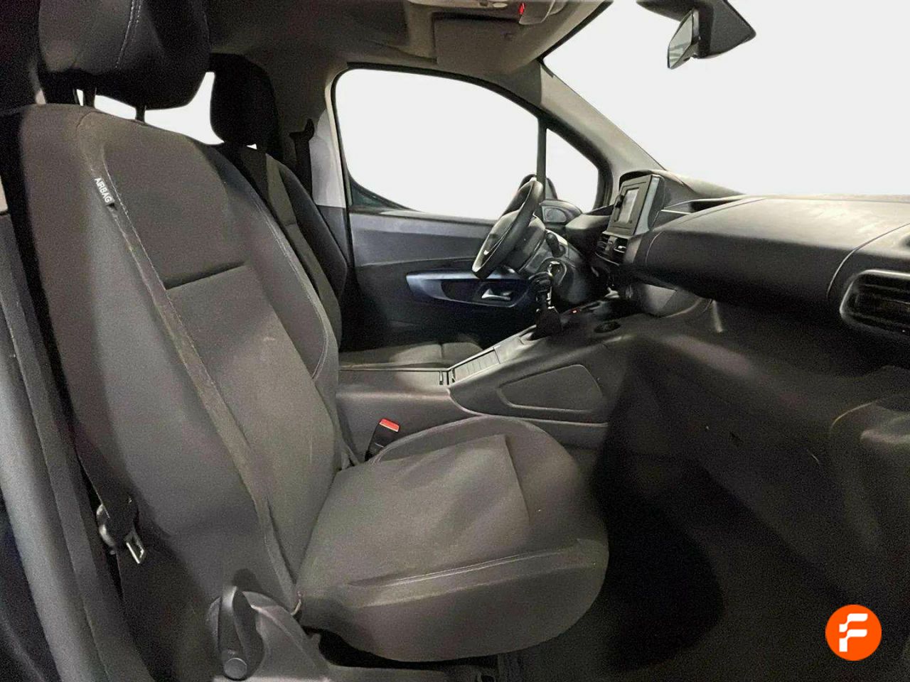 Foto Peugeot Rifter 10