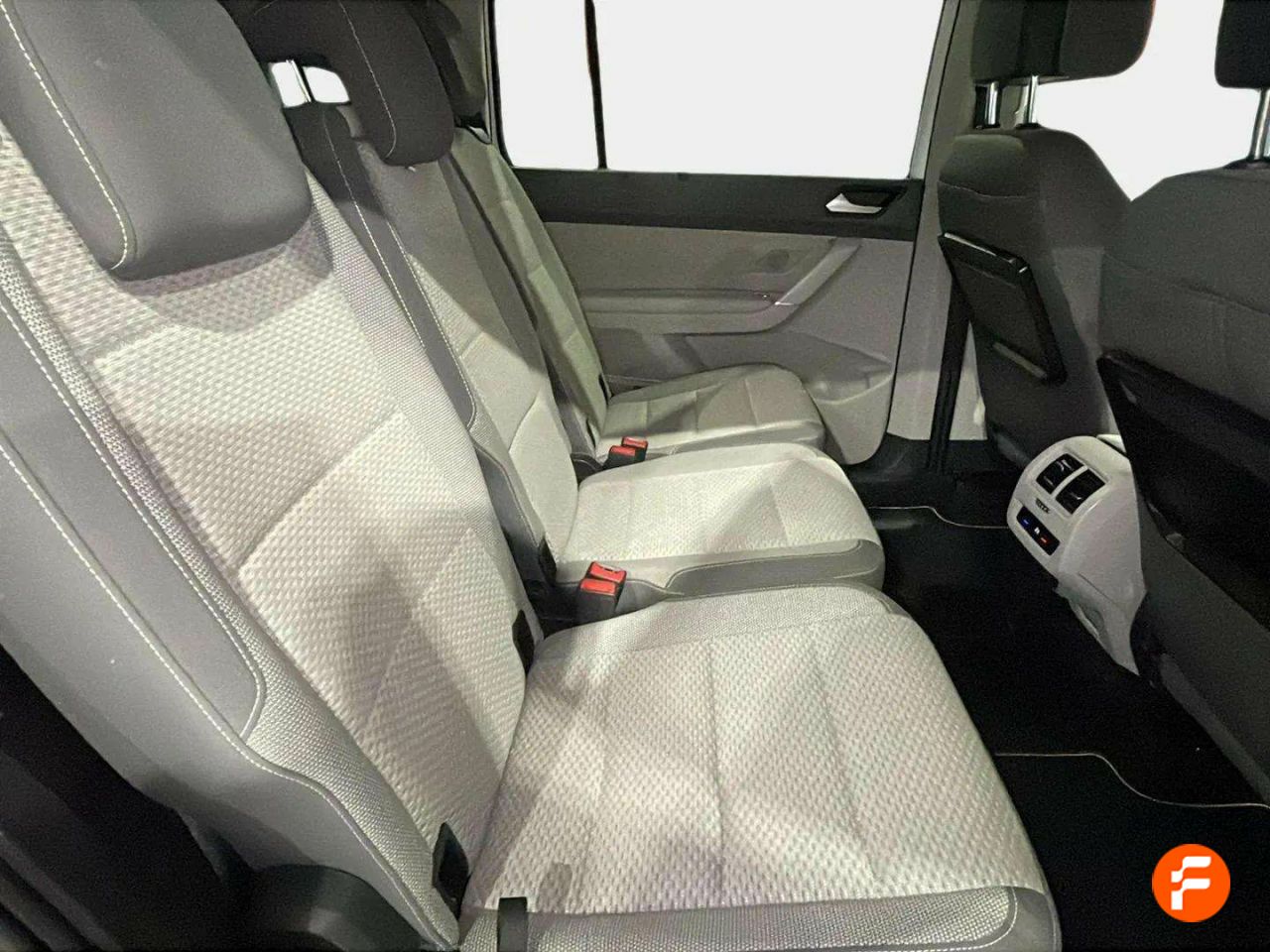 Foto Volkswagen Touran 14