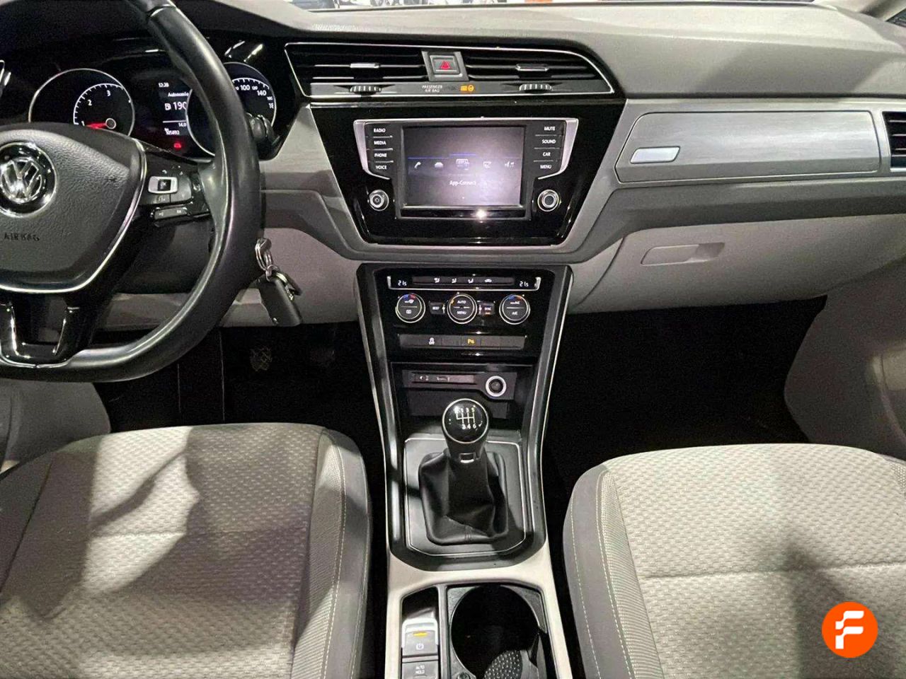 Foto Volkswagen Touran 18