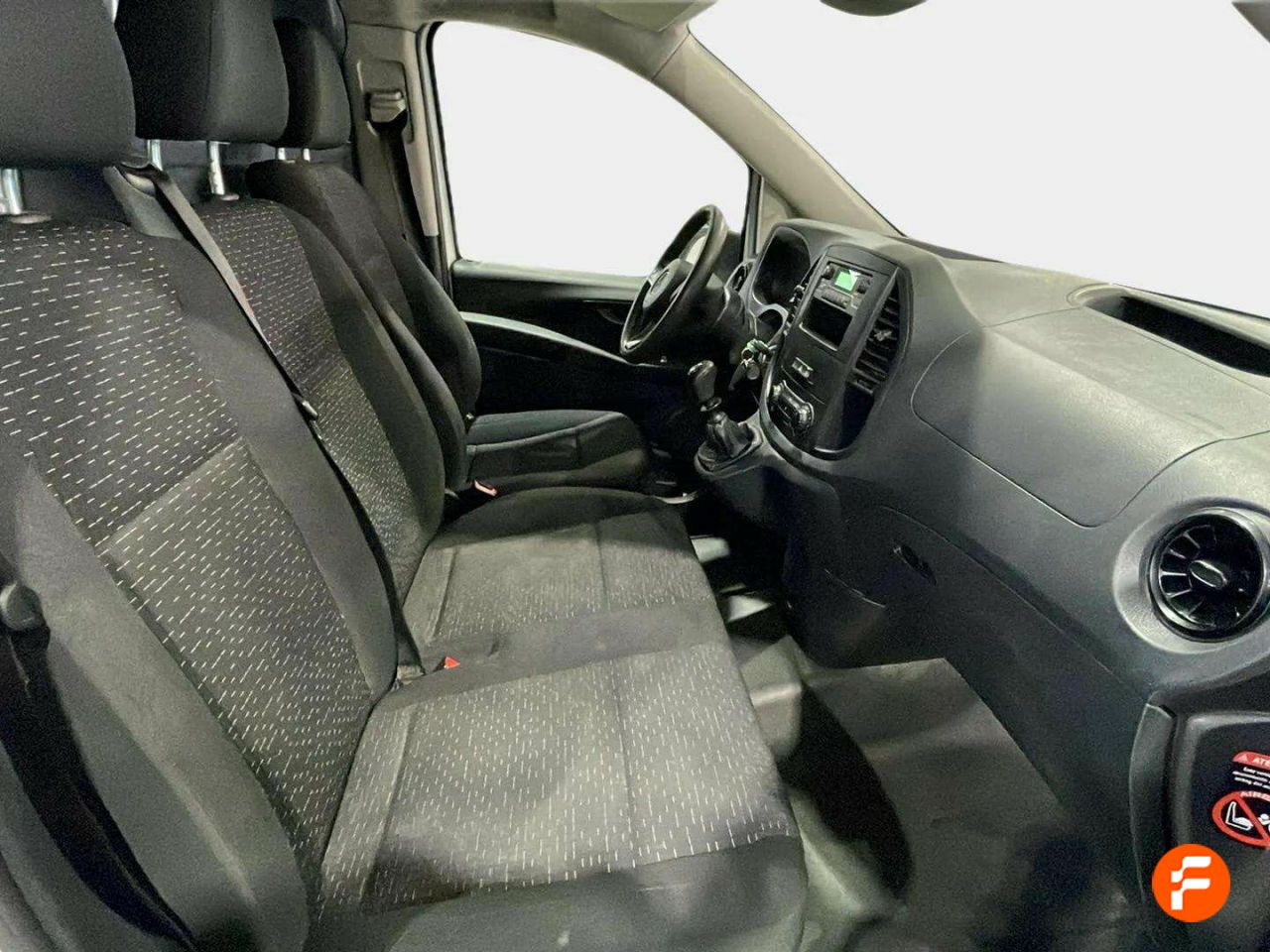 Foto Mercedes-Benz Vito 13